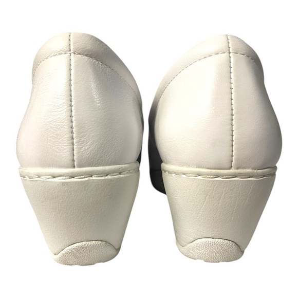 Nurse Mates Bryar White Leather Slip-On Shoes - Size 9.5W - Picture 2 of 8